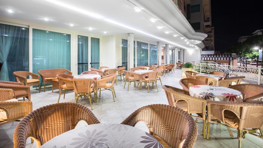 Hotel Continental กัตเตโออามาเร ภายนอก รูปภาพ